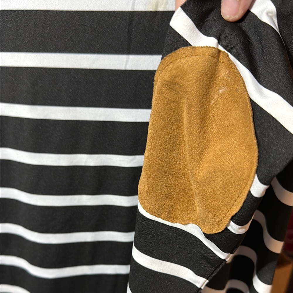 Black and White Striped Long Sleeve Dress cute large - Picture 3 of 5